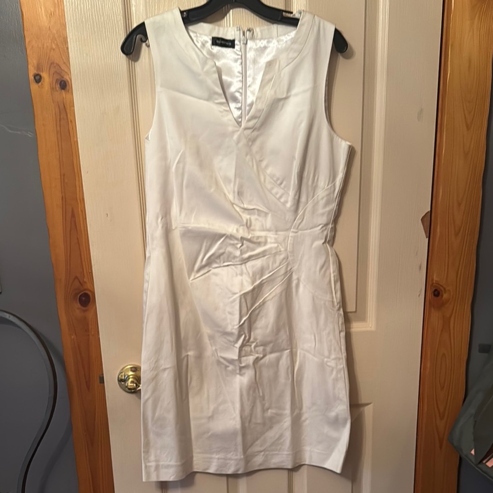 Spense White Sleeveless Sheath Dress V-neck